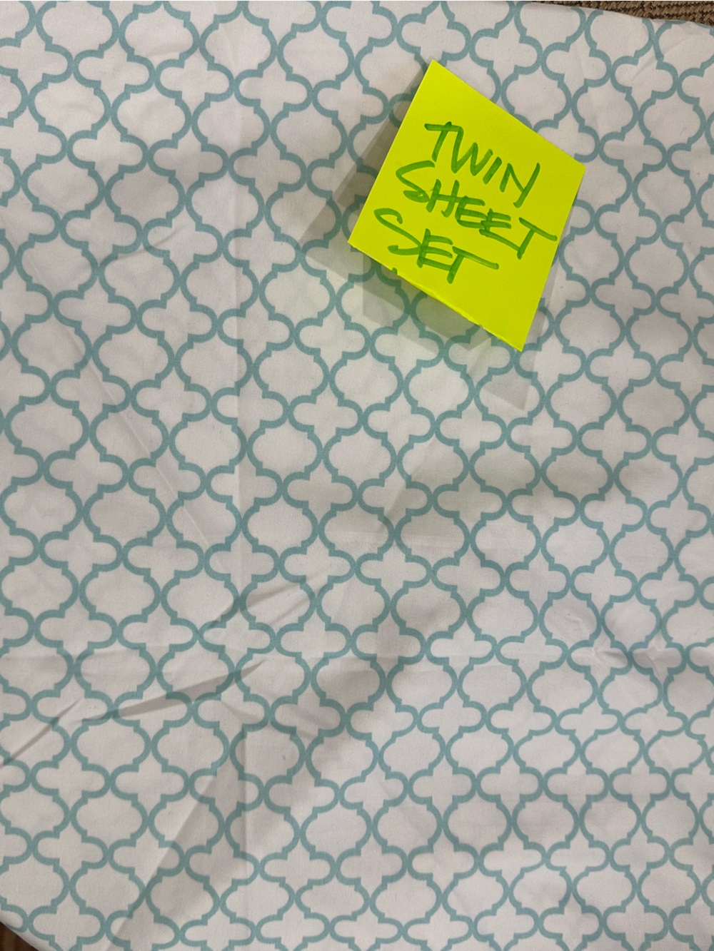Twin sheet set, white and teal